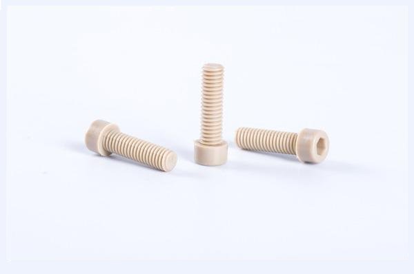 Винт с крестообразным шлицем и шестигранной головкой из PEEK