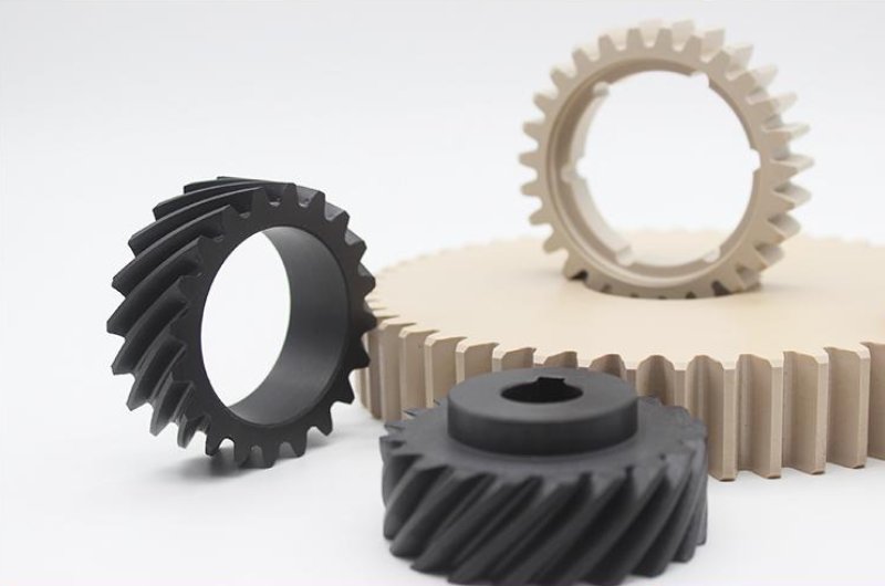 Шестерни из PEEK (различные типы)