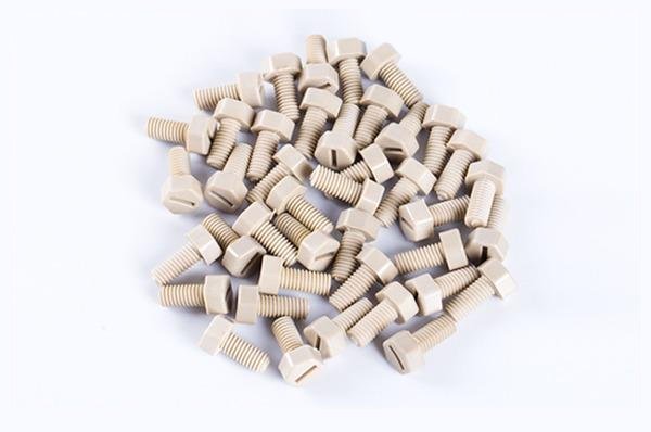 Винт PEEK шестигранный со шлицем