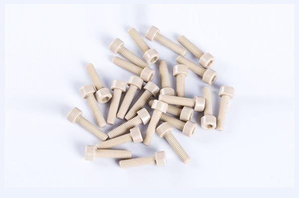 Винт с шестигранной головкой под ключ из PEEK